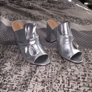 Christian Siriano Metallic Mules Size 12